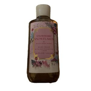 Bath & Body Works Strawberry Snowflakes Shower Gel Body Wash 10 fl oz New